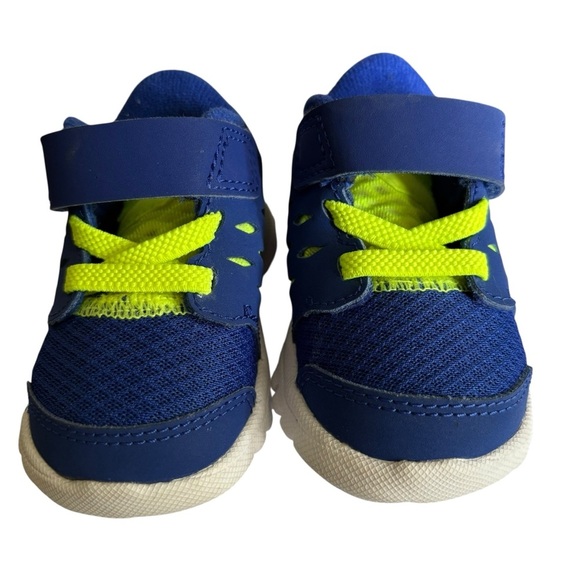 Nike Blue and Green Sneakers with Velcro Strap and Breathable Design - Picture 3 of 9